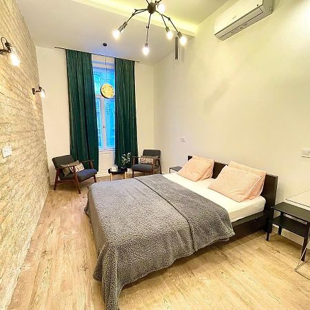 Dream Romance Residency - Finnish Sauna Budapest Exteriör bild